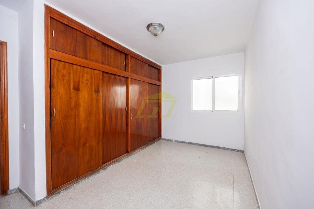 4 soveværelse Lejlighed til salg i Arrecife - € 315.000 (Ref: 9872901)