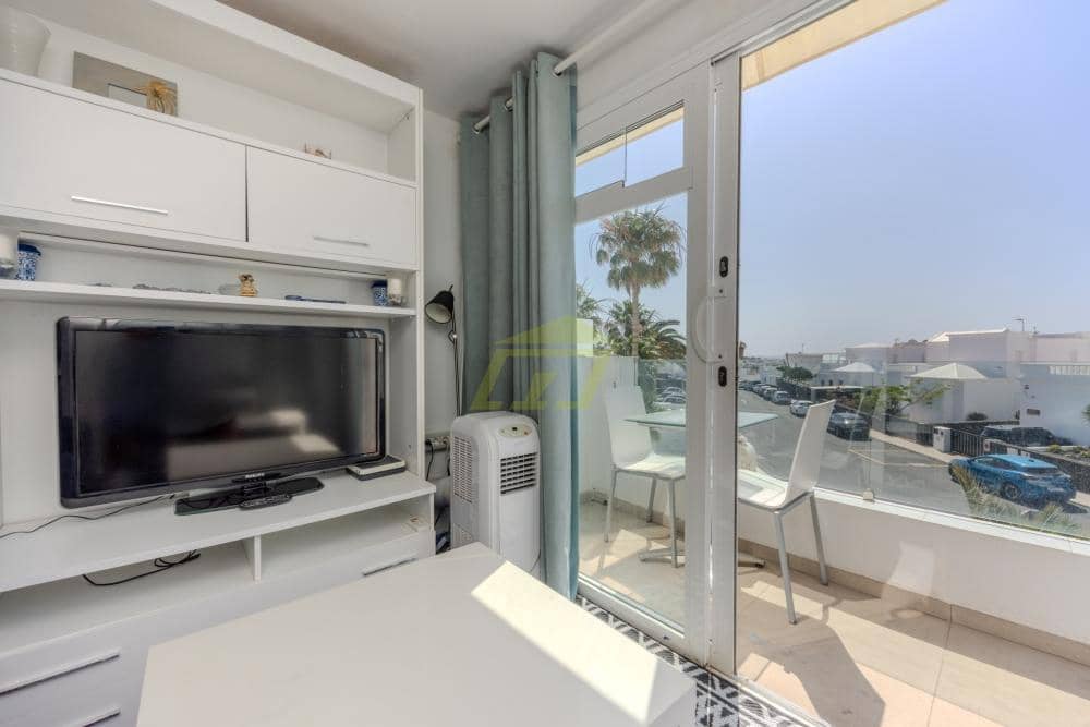 Studio na sprzedaż w Puerto del Carmen z basenem - 210 000 € (Ref: 9872902)
