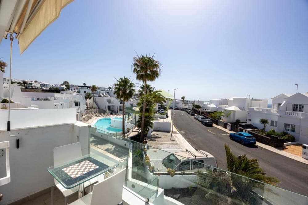 Studio na sprzedaż w Puerto del Carmen z basenem - 210 000 € (Ref: 9872902)