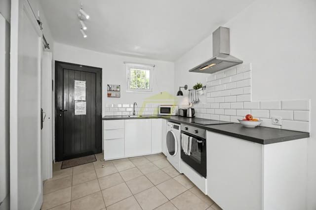 Studio na sprzedaż w Puerto del Carmen, Tías z basenem - 180 000 € (Ref: 9875621)