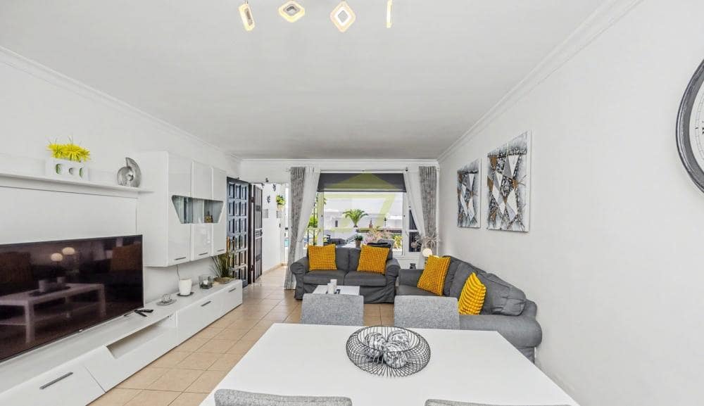 1 chambre Appartement à vendre à Costa Teguise avec piscine - 245 000 € (Ref: 9877835)
