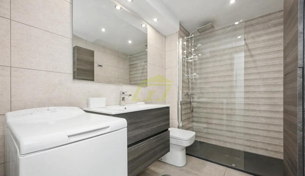 1 chambre Appartement à vendre à Costa Teguise avec piscine - 245 000 € (Ref: 9877835)