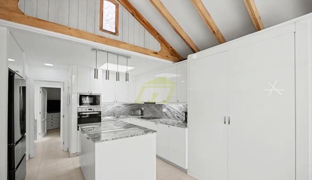 2 camera da letto Bungalow in vendita in Costa Teguise, Teguise con piscina - 305.000 € (Rif: 9880536)