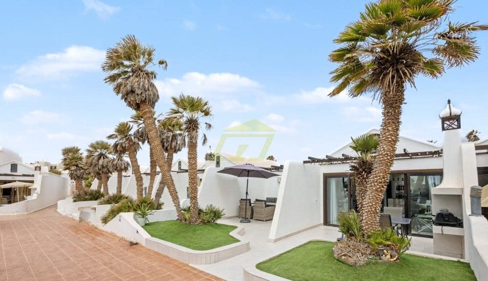2 soverom Bungalow til salgs i Costa Teguise med svømmebasseng - € 305 000 (Ref: 9880536)
