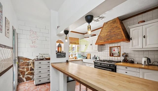 7 sypialnia Willa na sprzedaż w Teguise - 775 000 € (Ref: 9883970)