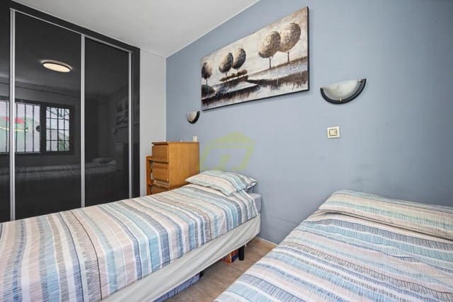 1 chambre Appartement à vendre à Puerto del Carmen, Tías avec piscine - 229 000 € (Ref: 9883971)