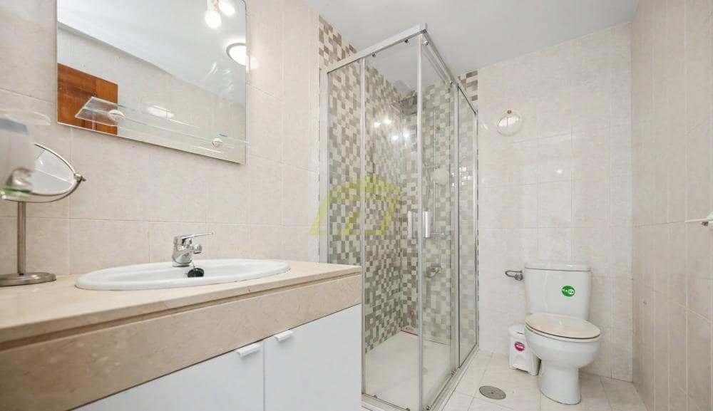 3 soverom Villa til salgs i Costa Teguise med svømmebasseng - € 385 000 (Ref: 9883972)