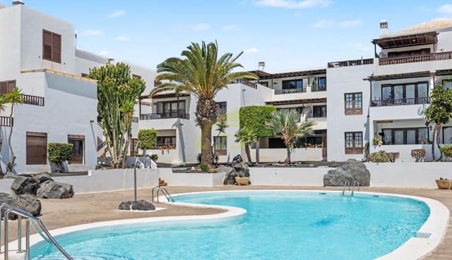 3 soverom Villa til salgs i Costa Teguise, Teguise med svømmebasseng - € 385 000 (Ref: 9883972)