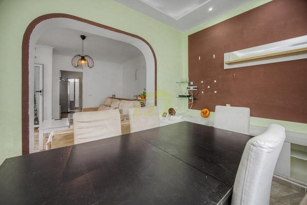 5 sovrum Villa till salu i Playa Blanca med pool - 449 000 € (Ref: 9889694)