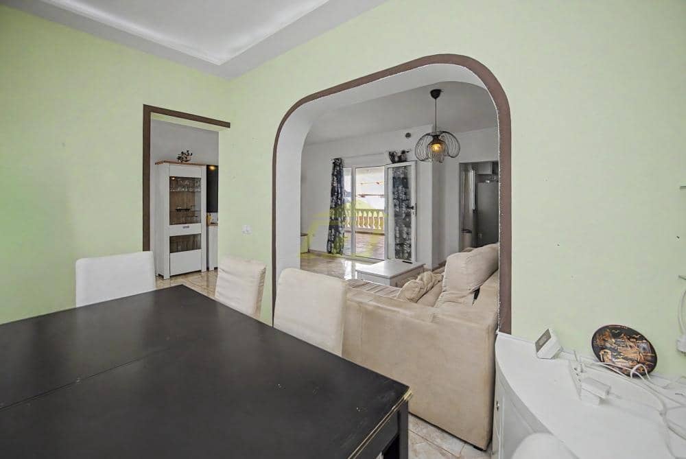 5 sovrum Villa till salu i Playa Blanca med pool - 449 000 € (Ref: 9889694)