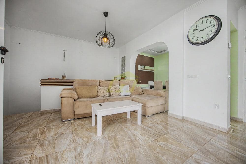 5 sovrum Villa till salu i Playa Blanca med pool - 449 000 € (Ref: 9889694)