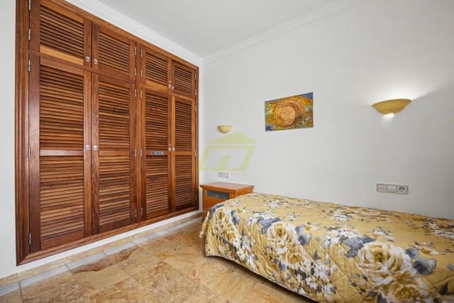 2 soveværelse Villa til salg i Playa Blanca, Yaiza med swimmingpool - € 475.000 (Ref: 9893663)