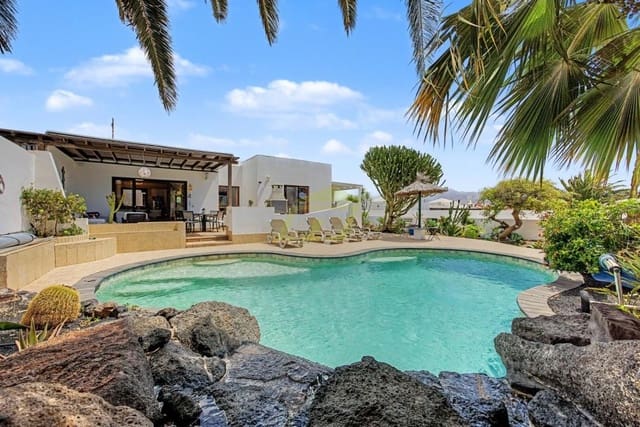 3 sovrum Bungalow till salu i Playa Blanca, Yaiza - 459 000 € (Ref: 9895707)