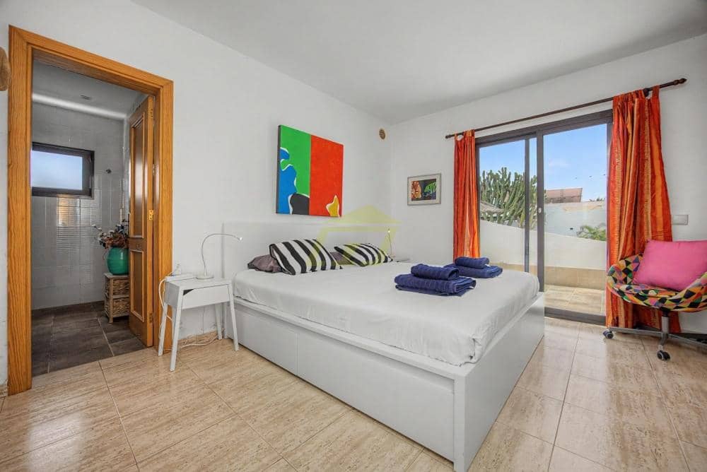 3 sovrum Bungalow till salu i Playa Blanca med pool - 459 000 € (Ref: 9895707)