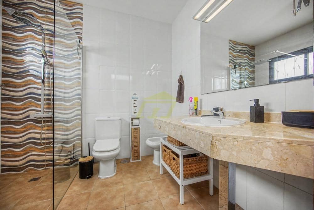 3 sovrum Bungalow till salu i Playa Blanca med pool - 459 000 € (Ref: 9895707)
