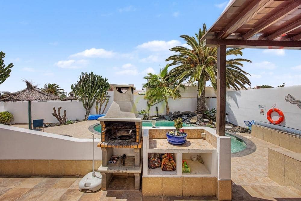 3 sovrum Bungalow till salu i Playa Blanca med pool - 459 000 € (Ref: 9895707)