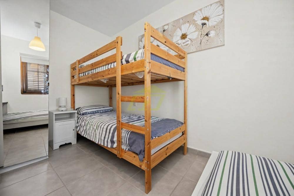 3 slaapkamer Appartement te koop in Puerto del Carmen - € 530.000 (Ref: 9906732)