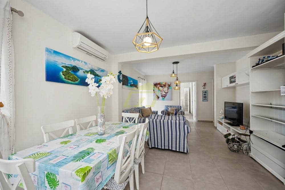 3 slaapkamer Appartement te koop in Puerto del Carmen - € 530.000 (Ref: 9906732)