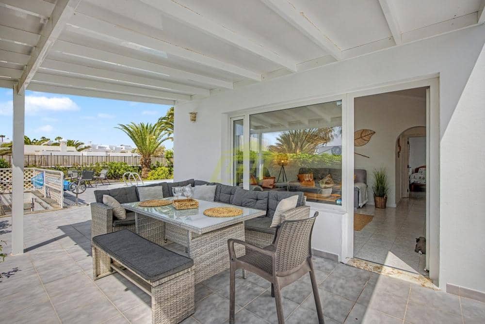 2 quarto Moradia para venda em Puerto del Carmen com piscina garagem - 549 000 € (Ref: 9906733)