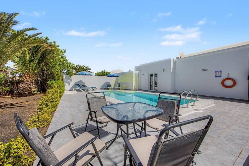 2 quarto Moradia para venda em Puerto del Carmen com piscina garagem - 549 000 € (Ref: 9906733)