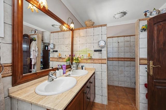3 quarto Moradia para venda em Tías com garagem - 480 000 € (Ref: 9912436)