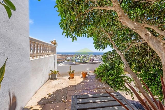 3 quarto Moradia para venda em Tías com garagem - 480 000 € (Ref: 9912436)