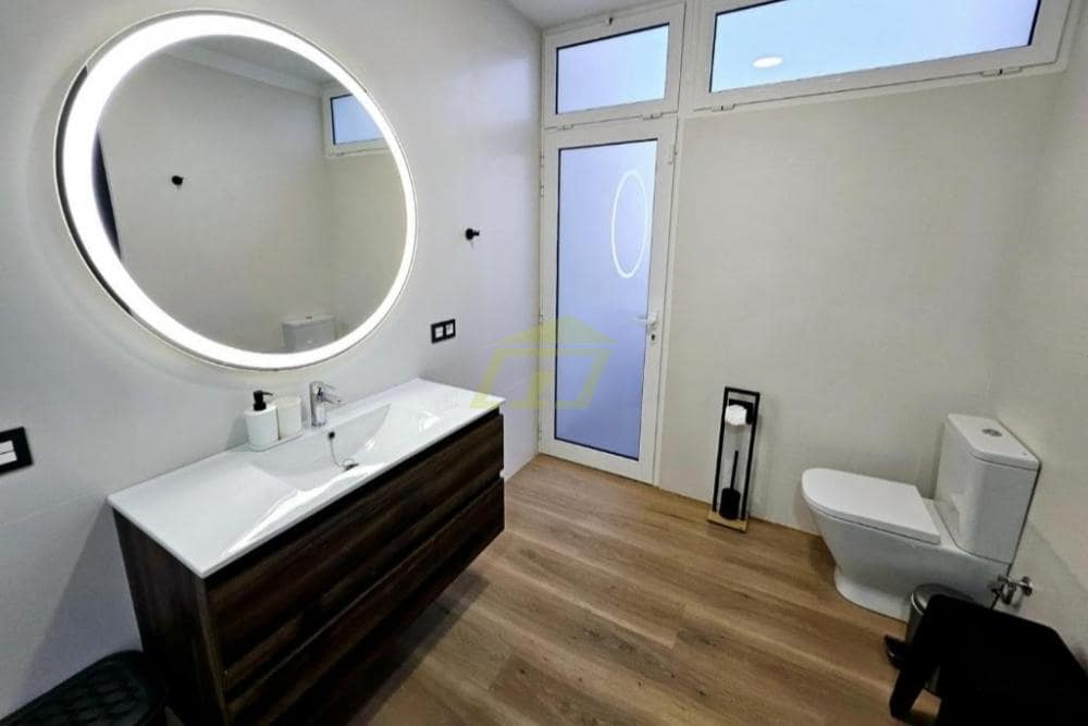 4 camera da letto Villa in vendita in Puerto del Carmen con piscina garage - 630.000 € (Rif: 9915168)