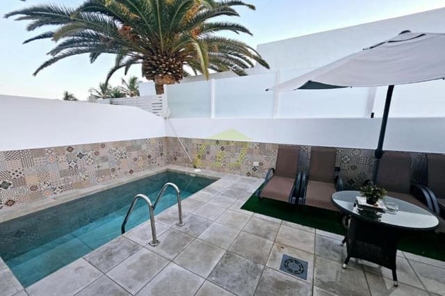 4 camera da letto Villa in vendita in Puerto del Carmen, Tías con piscina garage - 630.000 € (Rif: 9915168)