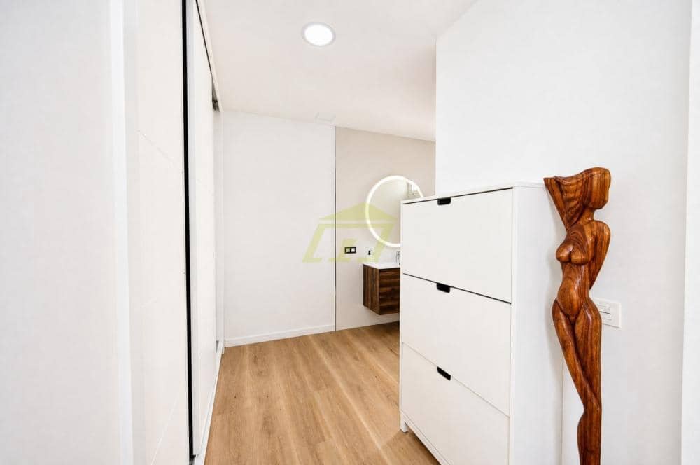 4 sovrum Villa till salu i Puerto del Carmen med pool garage - 630 000 € (Ref: 9915168)