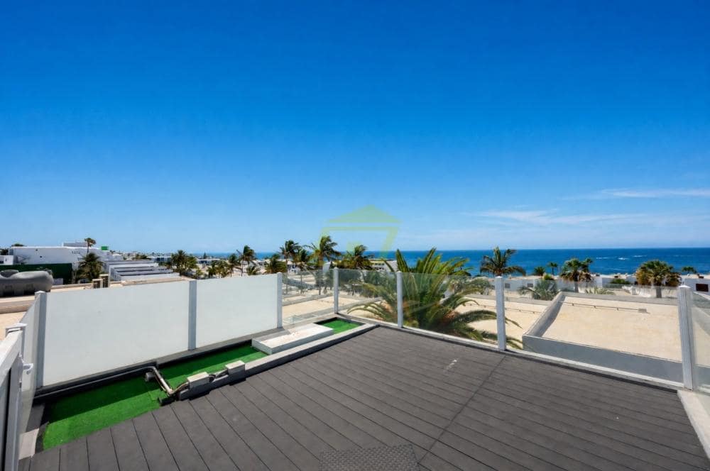 4 sovrum Villa till salu i Puerto del Carmen med pool garage - 630 000 € (Ref: 9915168)
