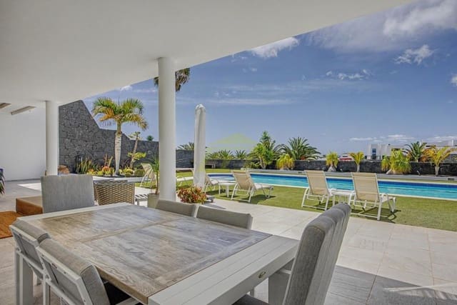 5 camera da letto Villa in vendita in Puerto Calero, Yaiza con piscina - 1.699.950 € (Rif: 9921633)