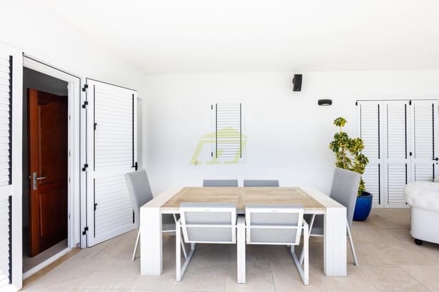 5 camera da letto Villa in vendita in Puerto Calero, Yaiza con piscina - 1.699.950 € (Rif: 9921633)