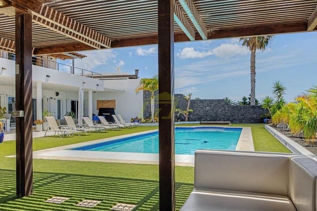 5 camera da letto Villa in vendita in Puerto Calero, Yaiza con piscina - 1.699.950 € (Rif: 9921633)