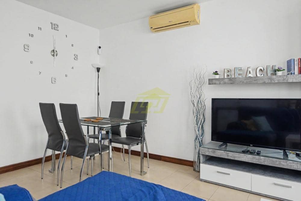 2 bedroom Villa for sale in Puerto Calero with pool garage - € 365,000 (Ref: 9923172)