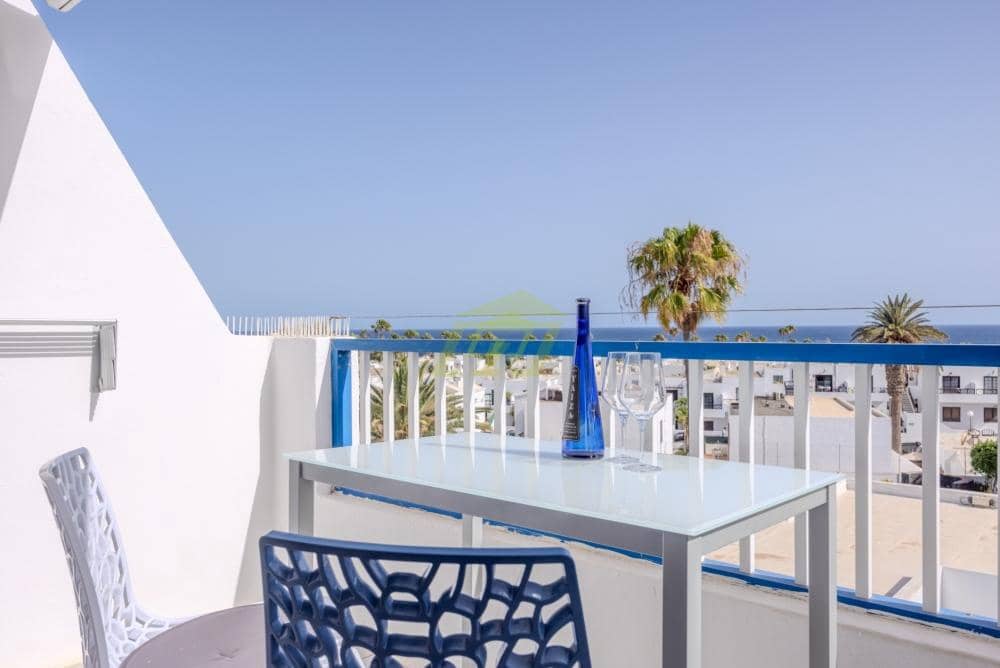 1 bedroom Apartment for sale in Puerto del Carmen with pool - € 220,000 (Ref: 9926672)