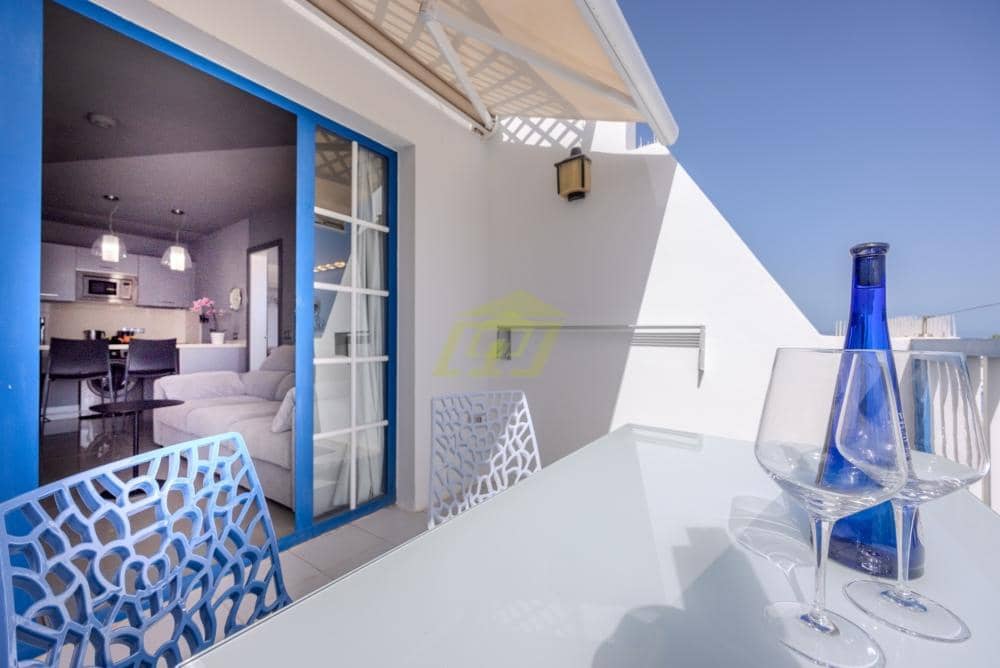1 bedroom Apartment for sale in Puerto del Carmen with pool - € 220,000 (Ref: 9926672)