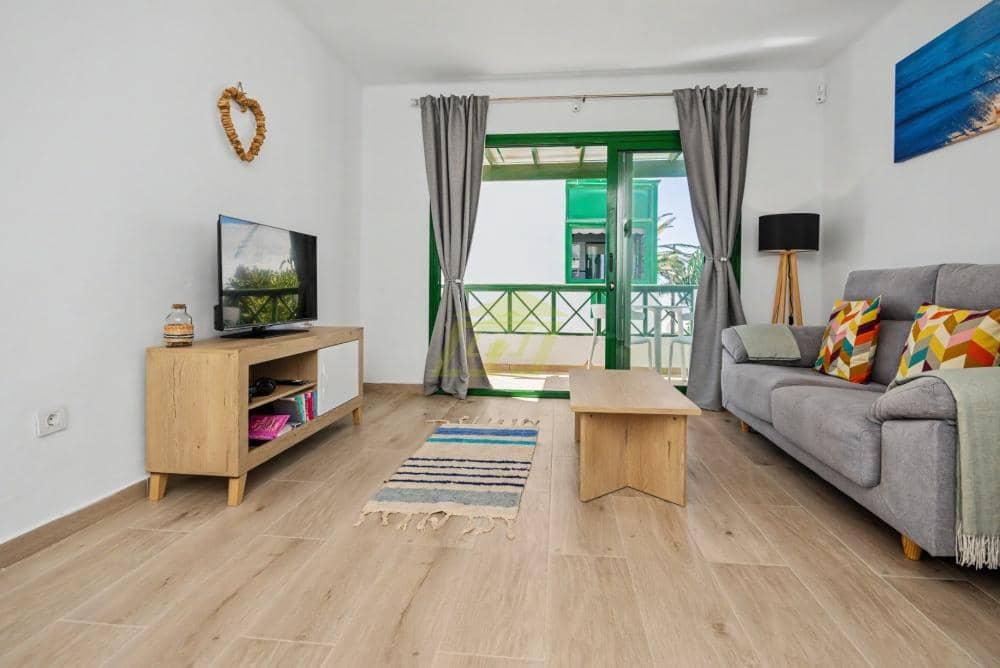 1 quarto Apartamento para venda em Puerto del Carmen com piscina - 220 000 € (Ref: 9928667)