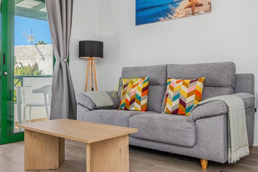 1 quarto Apartamento para venda em Puerto del Carmen com piscina - 220 000 € (Ref: 9928667)