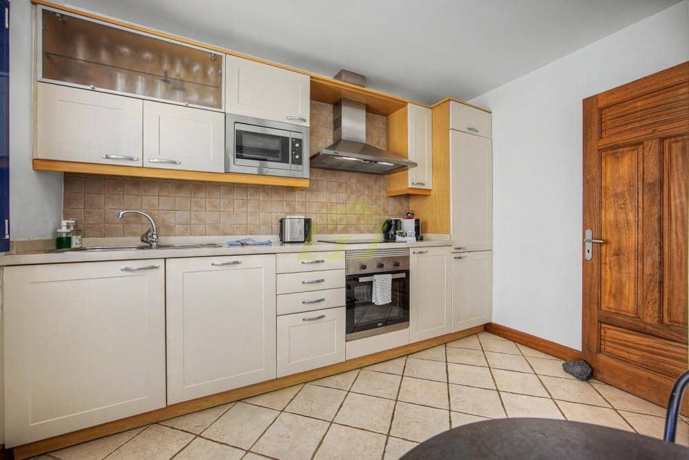 3 bedroom Villa for sale in Puerto Calero with pool - € 695,000 (Ref: 9928668)
