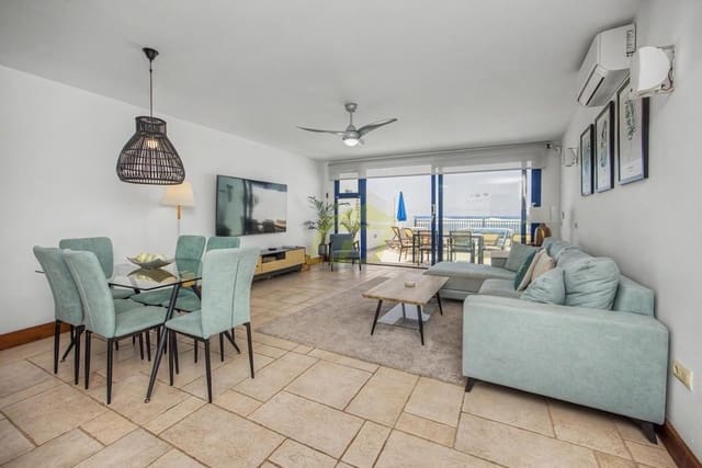 3 sypialnia Willa na sprzedaż w Puerto Calero, Yaiza z basenem - 695 000 € (Ref: 9928668)