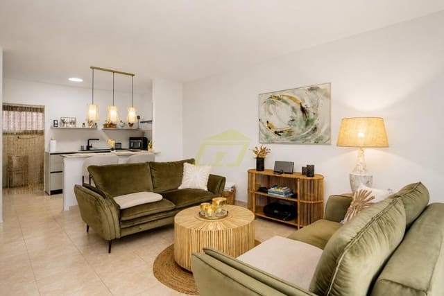 2 soveværelse Villa til salg i Playa Blanca, Yaiza - € 329.000 (Ref: 9928669)