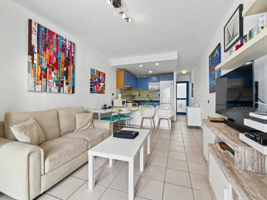 1 bedroom Villa for sale in Playa Blanca with pool - € 335,000 (Ref: 9935449)