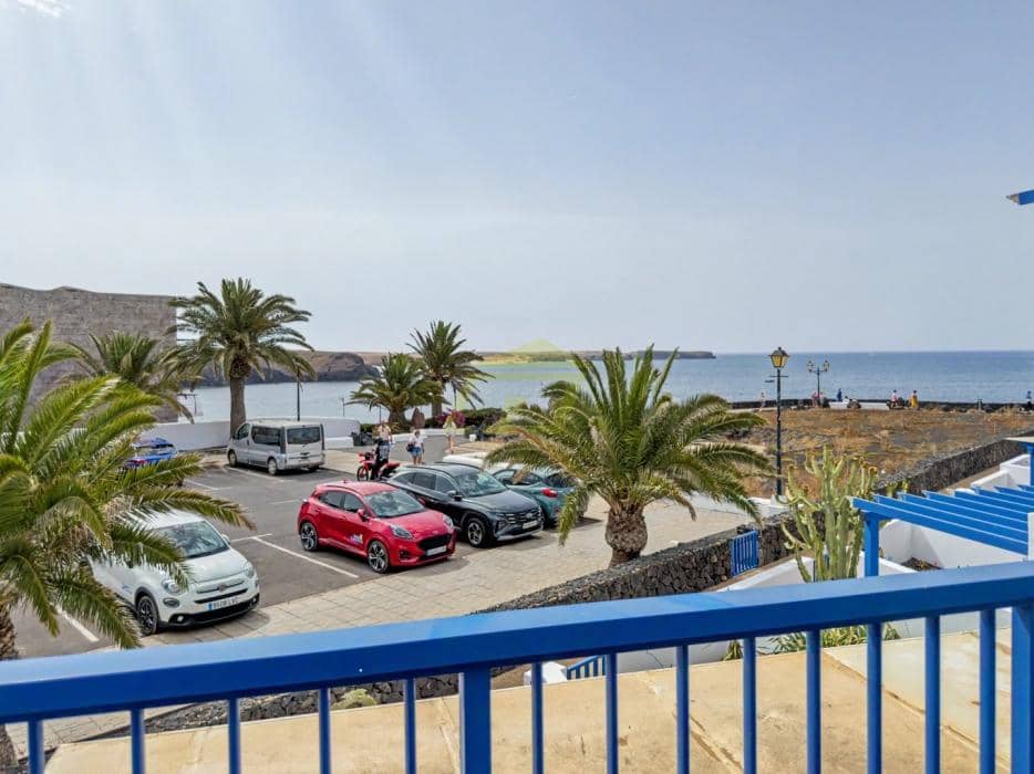 1 bedroom Villa for sale in Playa Blanca with pool - € 335,000 (Ref: 9935449)