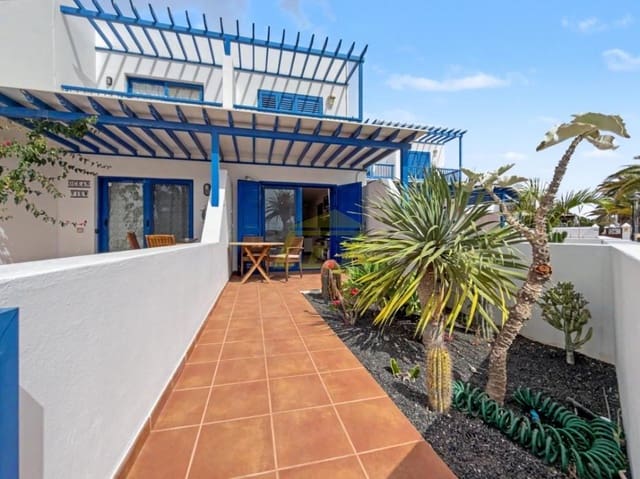 1 soveværelse Villa til salg i Playa Blanca, Yaiza med swimmingpool - € 335.000 (Ref: 9935449)