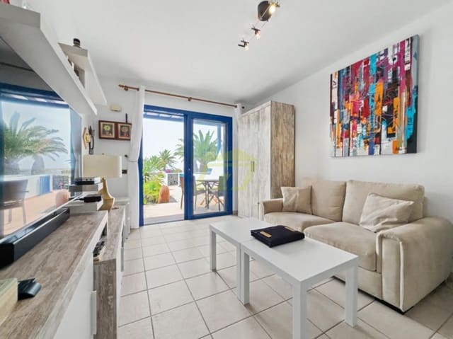 1 soveværelse Villa til salg i Playa Blanca, Yaiza med swimmingpool - € 335.000 (Ref: 9935449)
