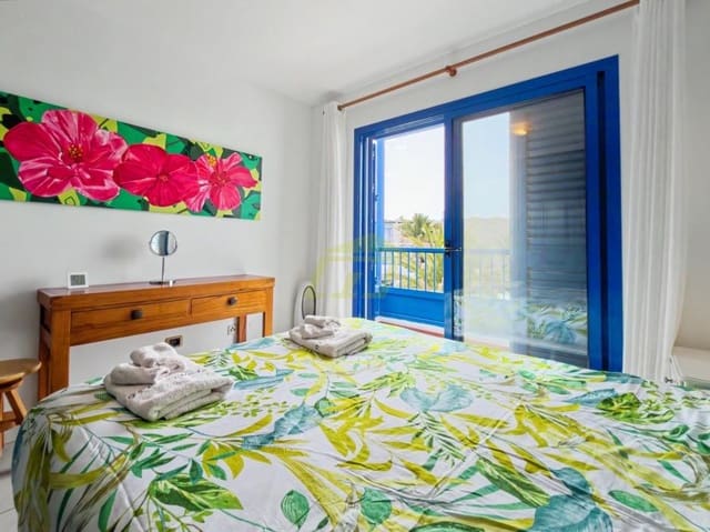 1 soveværelse Villa til salg i Playa Blanca, Yaiza med swimmingpool - € 335.000 (Ref: 9935449)