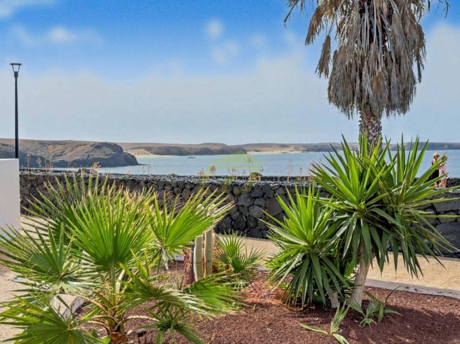 1 bedroom Villa for sale in Playa Blanca with pool - € 335,000 (Ref: 9935449)