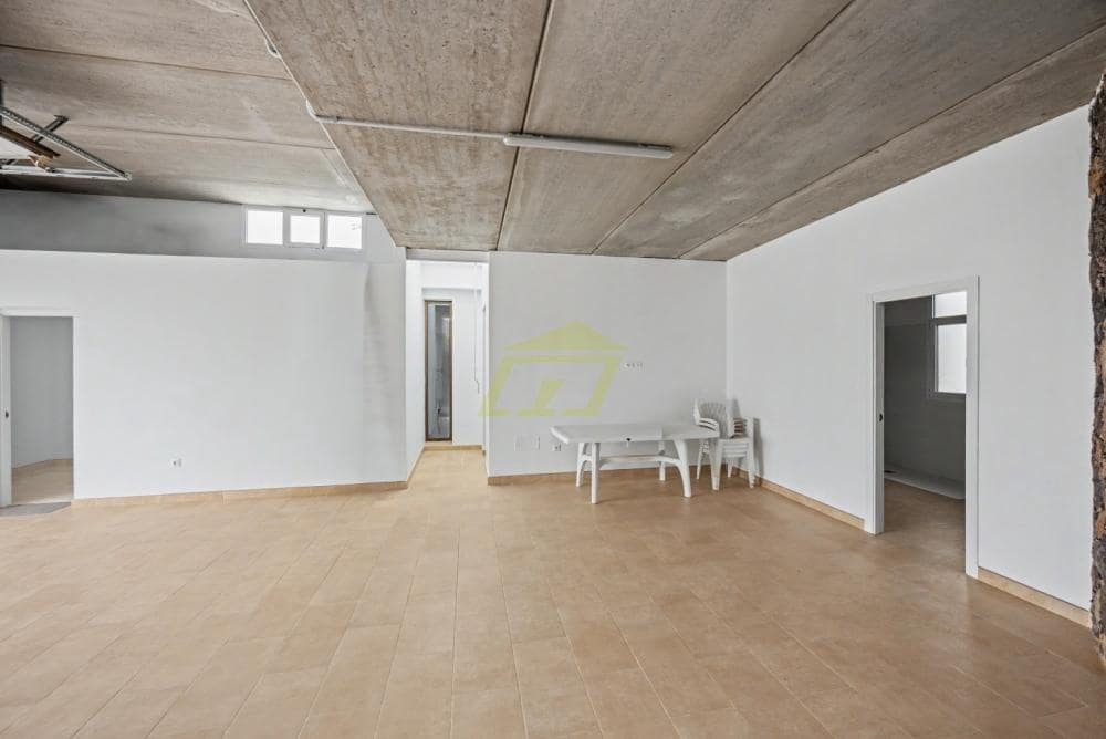 3 bedroom Villa for sale in Femes with garage - € 550,000 (Ref: 9935450)
