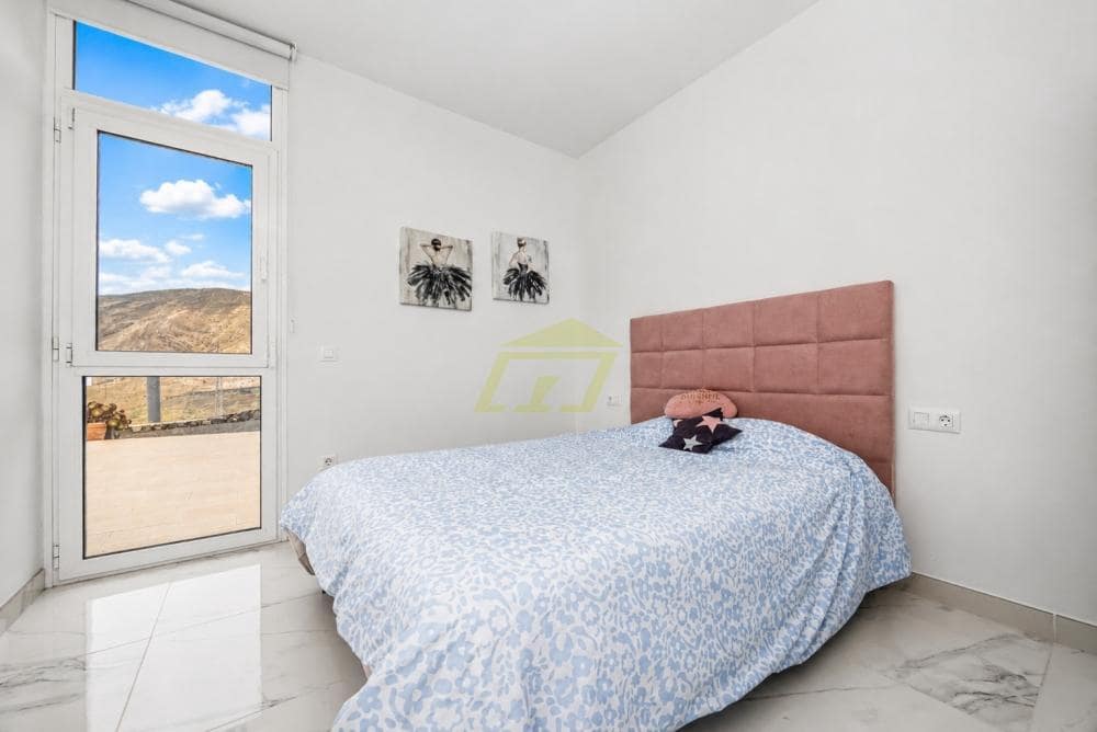 3 bedroom Villa for sale in Femes with garage - € 550,000 (Ref: 9935450)
