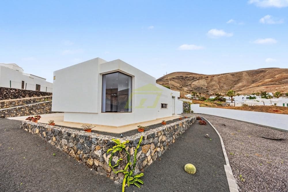 3 bedroom Villa for sale in Femes with garage - € 550,000 (Ref: 9935450)